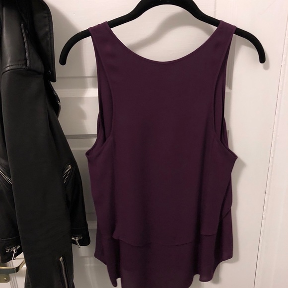Dark purple theory sleeveless blouse - Picture 4 of 4